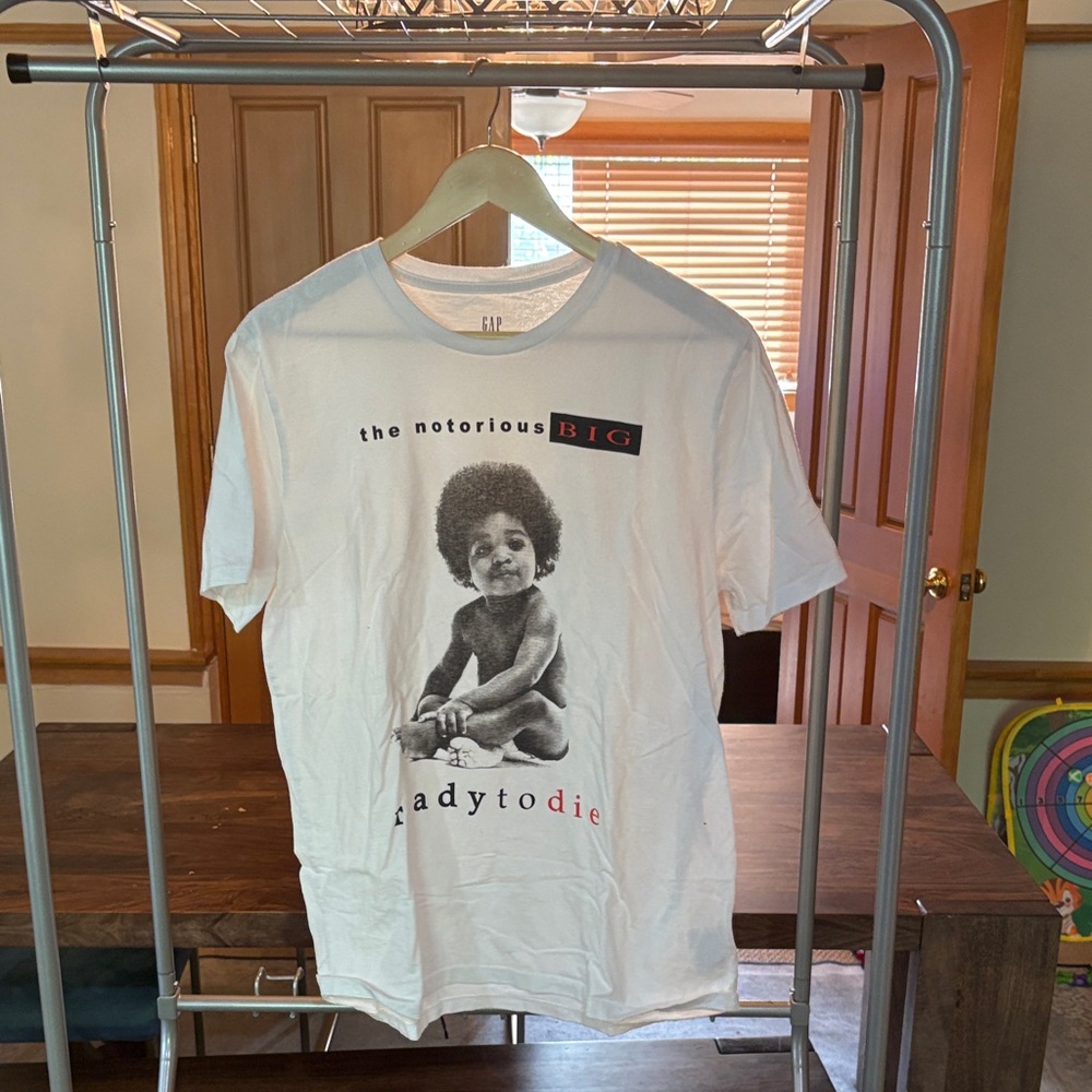 GAP Cream Crewneck T-Shirt